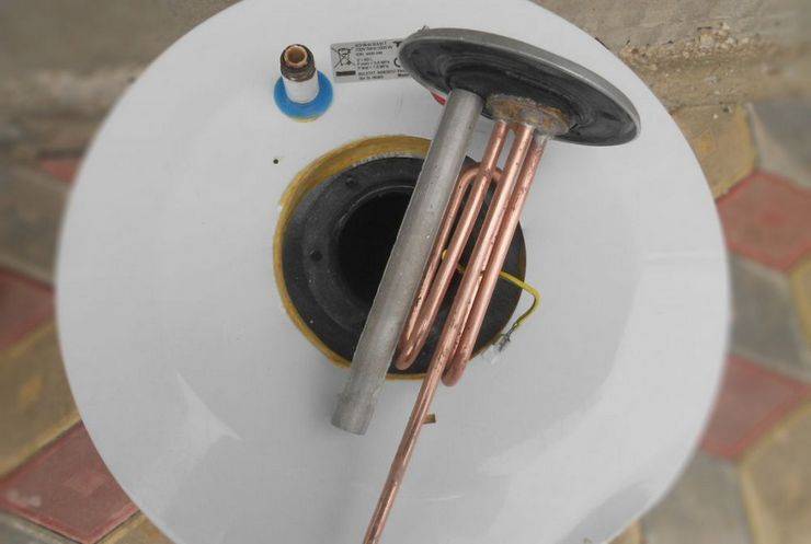 Reparatur eines Warmwasserbereiters: So ersetzen Sie ein durchgebranntes Heizelement und andere Teile selbstständig