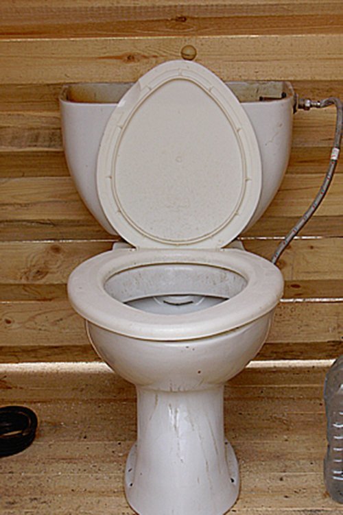Zeichnungen von Holztoiletten für Sommerhäuser