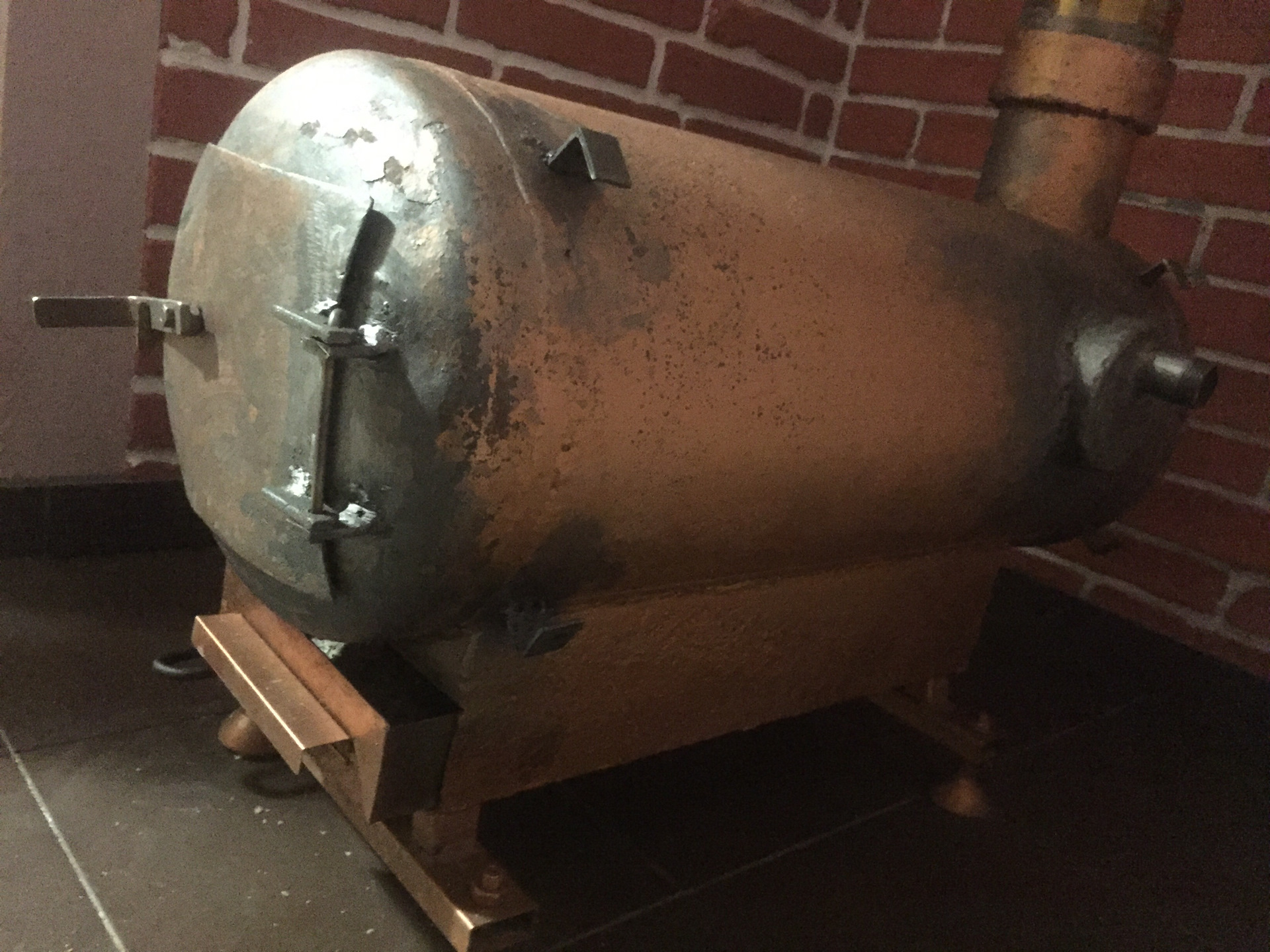 Dickbauchofen zum Selbermachen aus einer Gasflasche: Anleitung zur Herstellung
