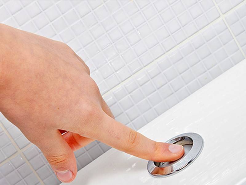 Hvorfor toiletcisterne sveder: årsager til dug og hvordan man fjerner dem