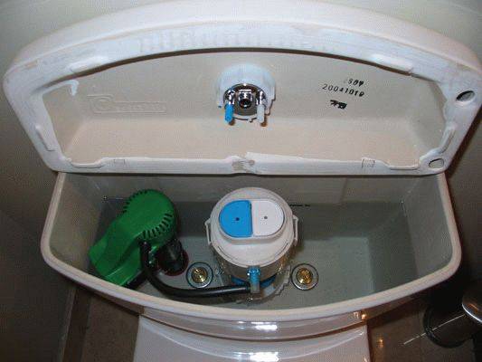 So stellen Sie den Schwimmer für die Toilette ein und wechseln ihn bei Bedarf