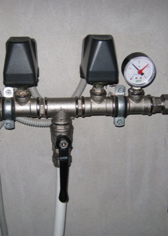 Pumpenstationsrelais: Installation und Einstellung eines Wasserdruckdifferenzsensors
