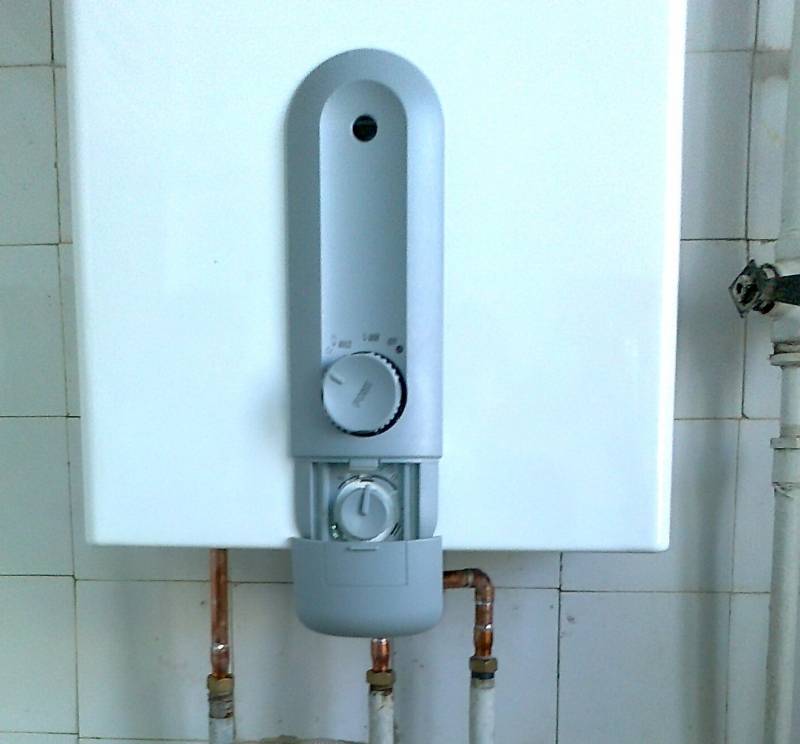 Wie man eine Gassäule "Ariston" anzündet