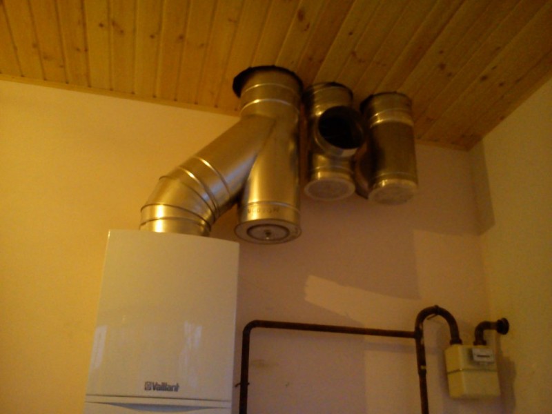 Sådan arrangeres ventilationskanaler i et privat hus: designregler og byggevejledning