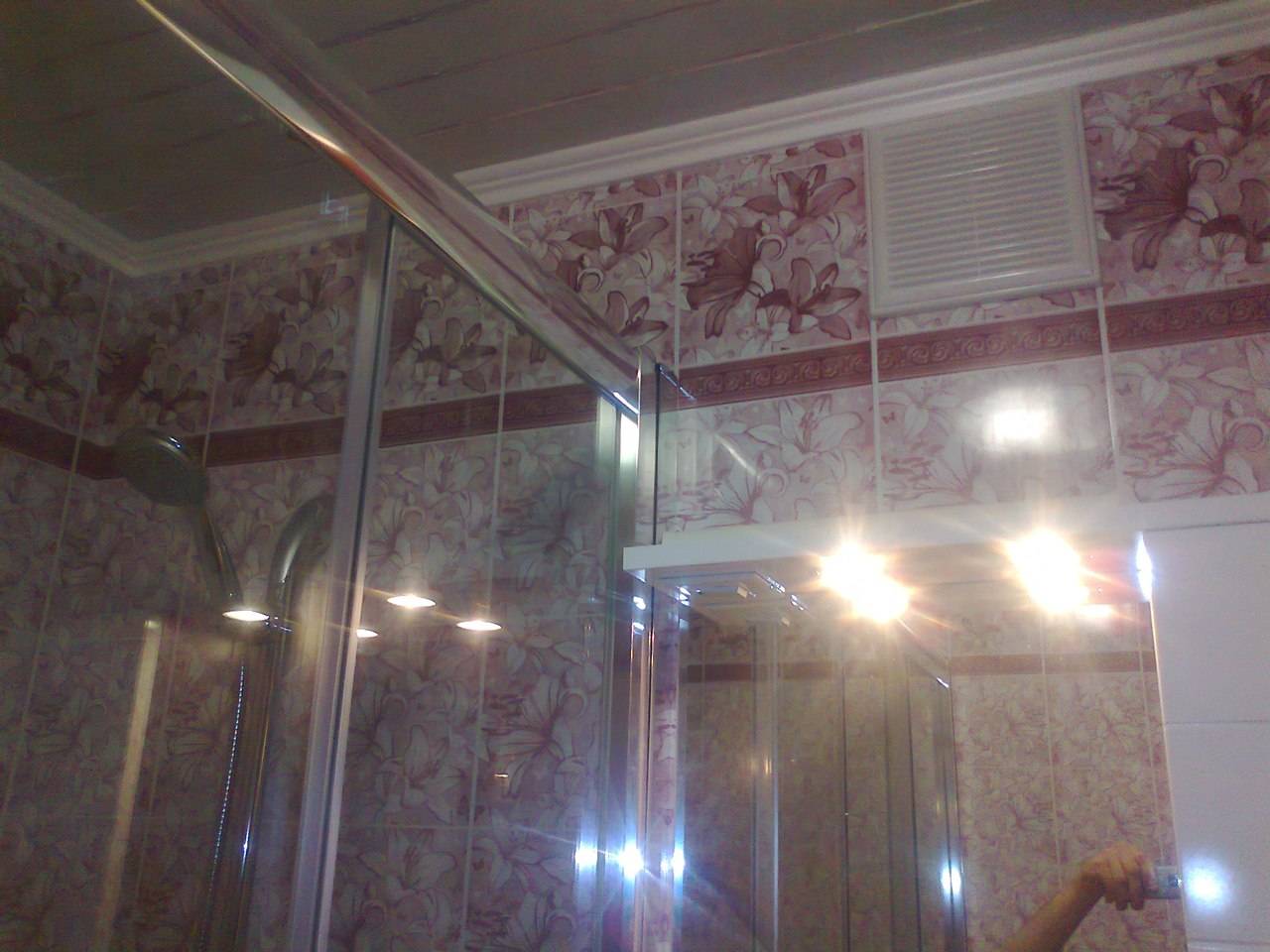 So befestigen Sie PVC-Platten an der Wand im Badezimmer: Anleitung und 21 Fotos