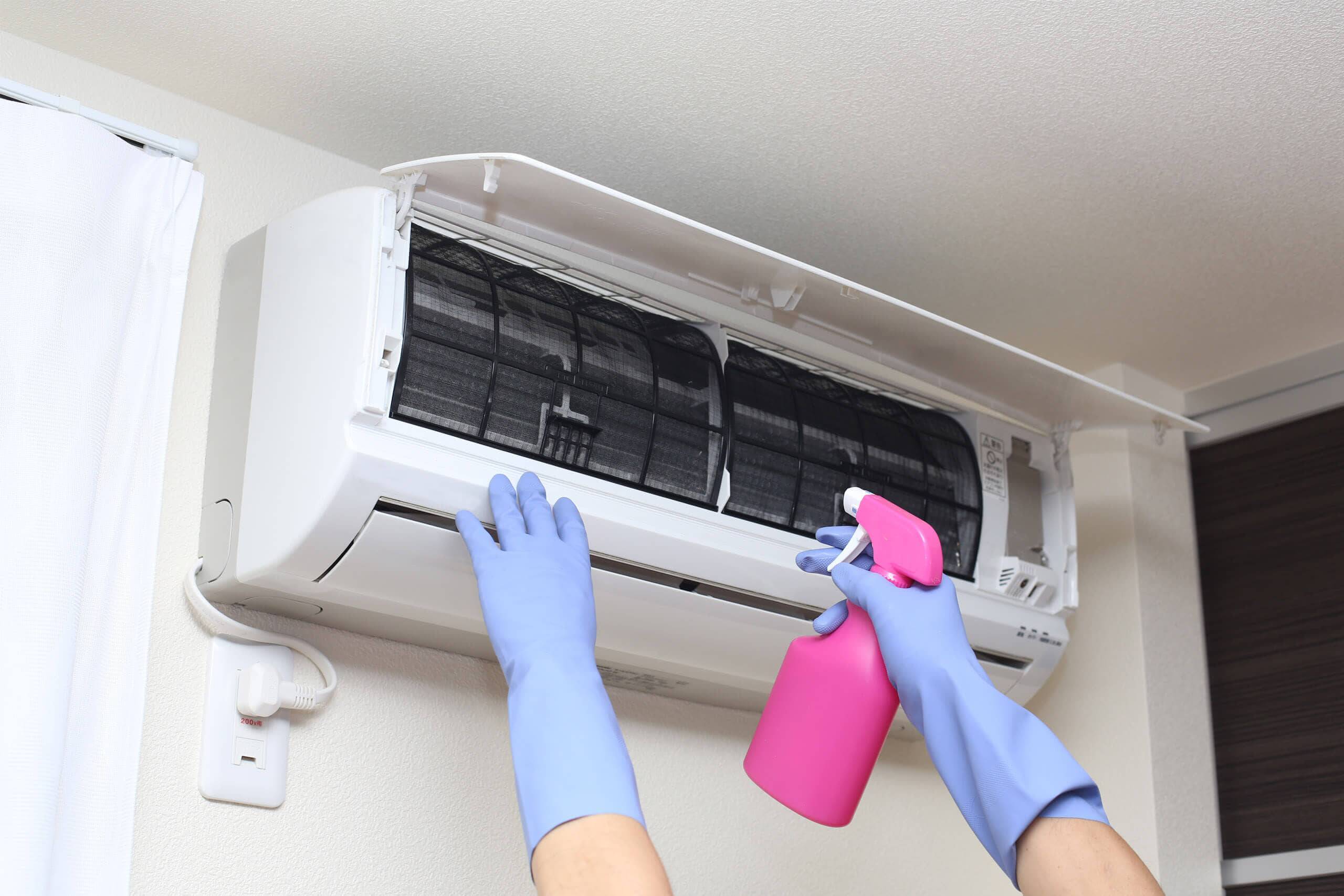 So reinigen Sie ein Split-System zu Hause: Videotipps