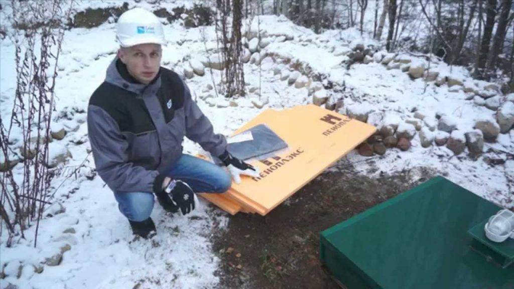 Do-it-yourself-Konservierung einer Topas-Klärgrube für den Winter