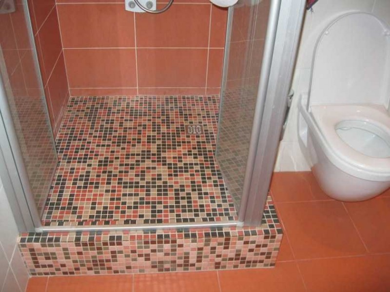 Machen Sie mit Ihren eigenen Händen eine Dusche aus Polycarbonat