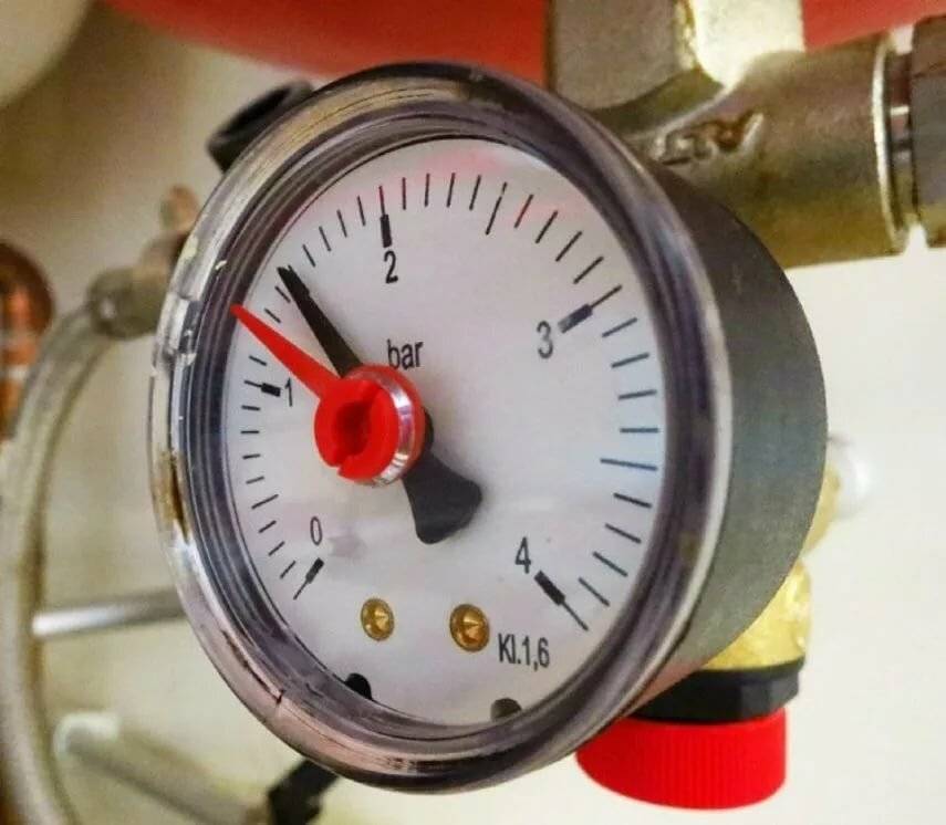 Ernsthaftes Problem oder vorübergehende Unannehmlichkeit? Warum fällt der Druck in der Heizungsanlage ab, ist es gefährlich