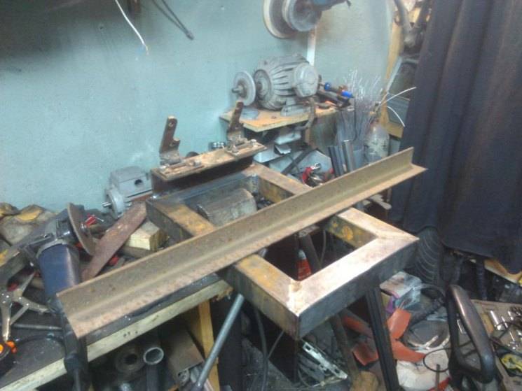 Do-it-yourself-Schneidemaschine für Metall: Diagramm und Verfahren zum Zusammenbau hausgemachter Produkte