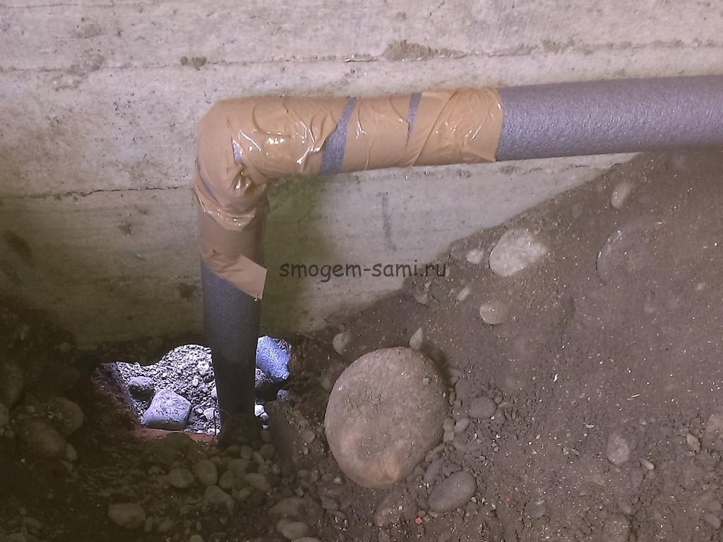Isolierung einer Wasserleitung für den Winter