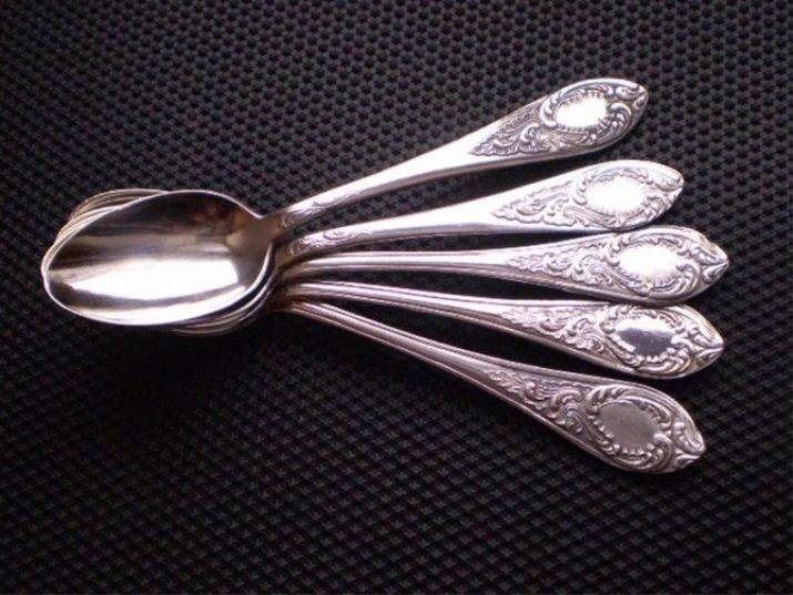 Hvorfor gafler forbliver beskidte selv med en god værtinde: 3 måder at få dem rene på