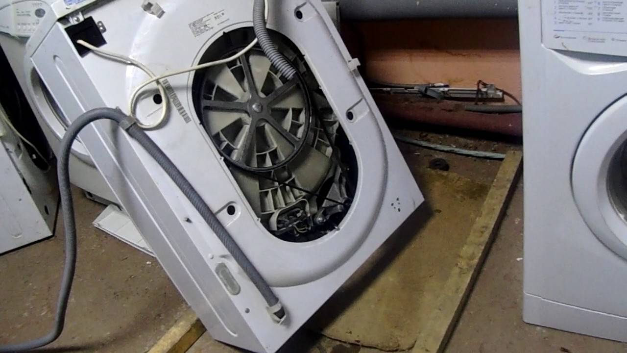 Die Trommel der Waschmaschine dreht sich nicht: Gründe und was zu tun ist, wenn die Maschine feststeckt