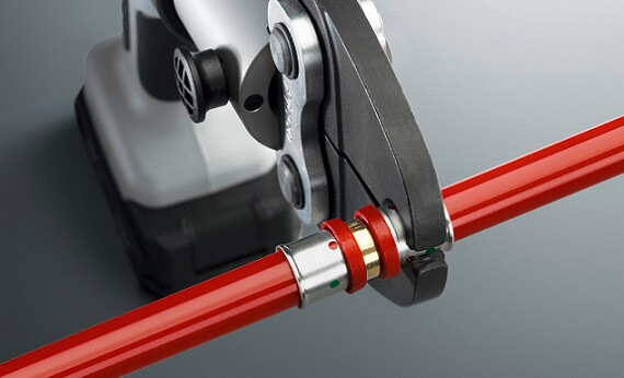 Crimpen von Metall-Kunststoff-Rohren: Crimpen, Crimpen, Pressen, Crimpmuffe, Fittings