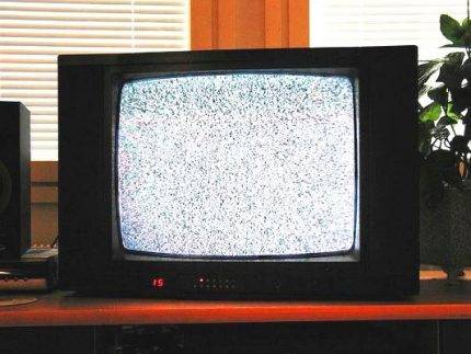 TV-Signalverstärker: wie es funktioniert und wie man einen digitalen TV-Signalverstärker auswählt