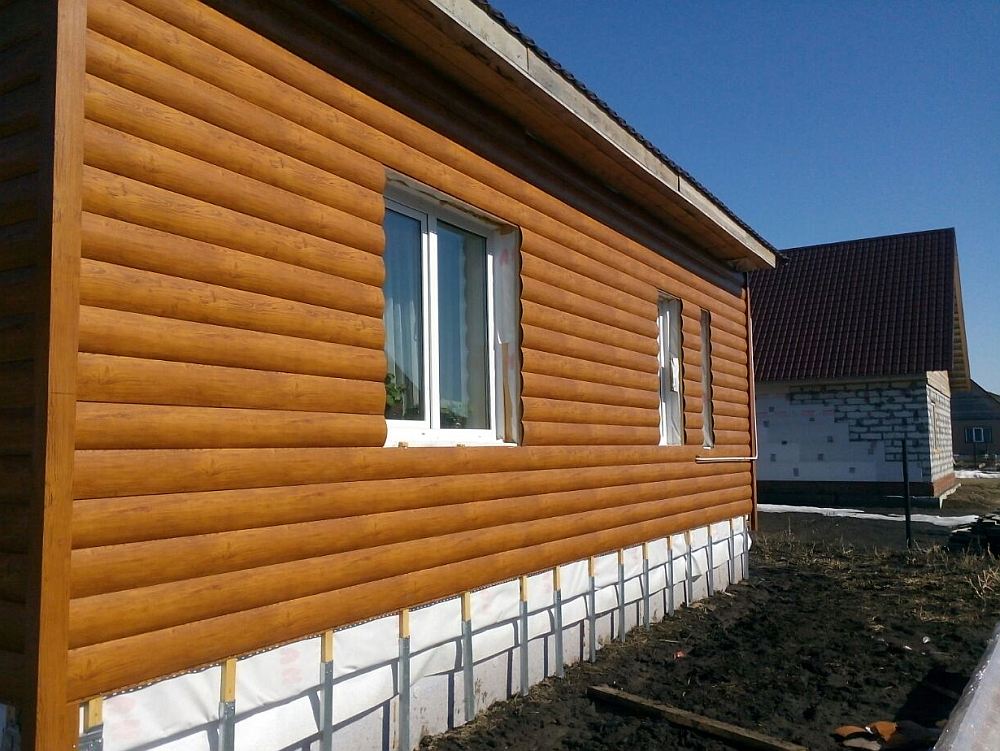 Umso besser, ein Holzhaus draußen zu umhüllen - Bewertungen und Ideen