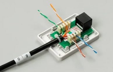 Sockelblock: Anschluss, Besonderheiten und Installationsschemata