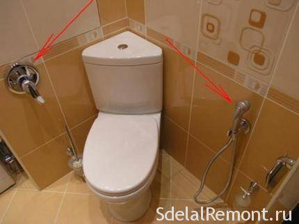 Installation einer Hygienedusche für eine Toilettenschüssel: Installationsmöglichkeiten und ein Arbeitsbeispiel