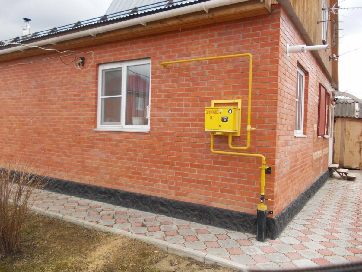 Anschluss von Gas an ein Privathaus: Installation und Inbetriebnahme von Gasversorgungssystemen