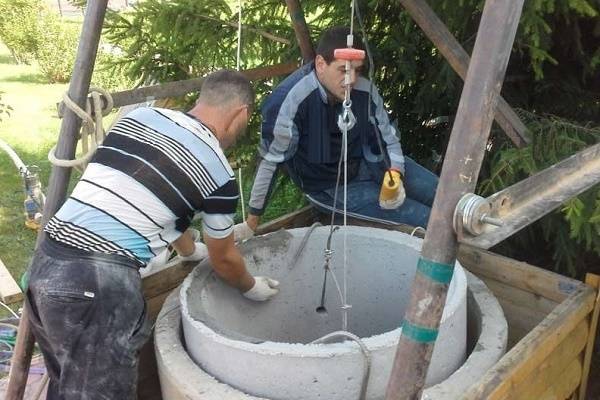 Brunnenvertiefung zum Selbermachen: Betonringe, Rohr, Graben oder Filter