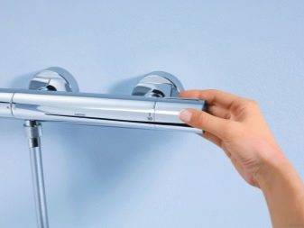 Thermostatmischer für Wanne und Dusche: Gerät, Funktionsprinzip und Auswahlregeln