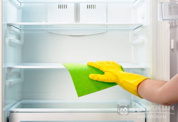 Wie und wie man den Kühlschrank innen wäscht - Ratschläge von erfahrenen Hausfrauen