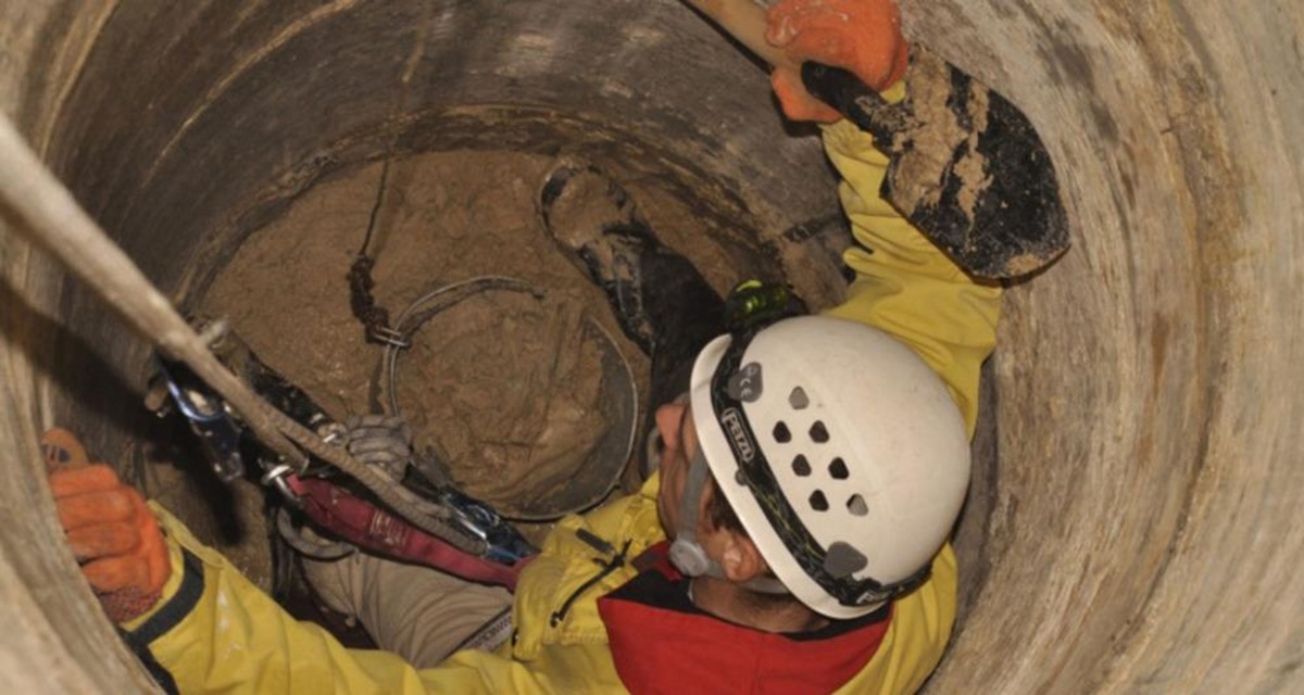 Brunnenreparatur zum Selbermachen: Möglichkeiten zur Reparatur von Holz- und Betonbrunnen
