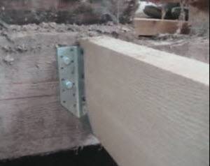 Warmwasserböden auf einem Holzboden: Merkmale der Verlegung des Systems auf einem Holzuntergrund