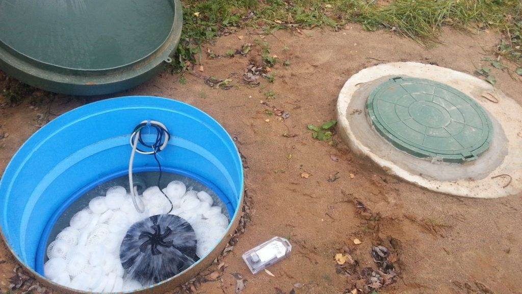 Klärgrube zum Selbermachen ohne Pumpen und Geruch: einfache Lösungen für Ihre Datscha