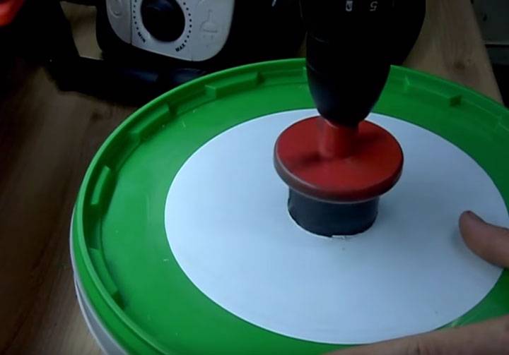 Hvordan man laver en cyklon til en støvsuger med deres egne hænder: enhed + detaljerede instruktioner til samling