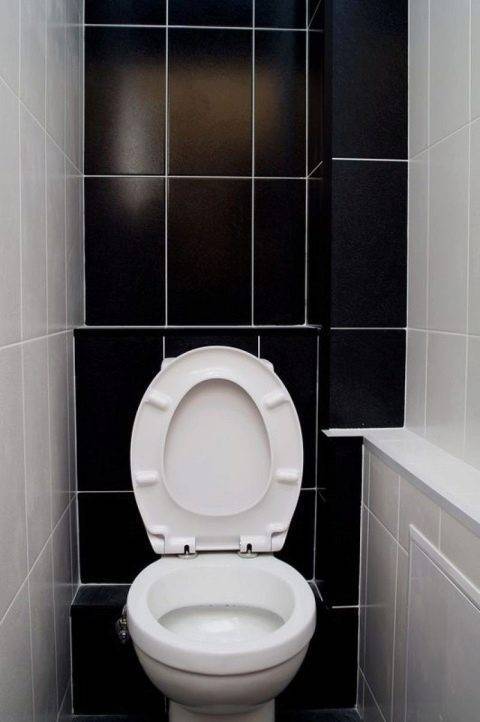 So schließen Sie die Rohre in der Toilette - verstecken, verstecken und nähen Sie alle Optionen