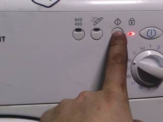 Fehlfunktionen der Indesit-Waschmaschine: So entschlüsseln Sie Fehlercodes und reparieren sie