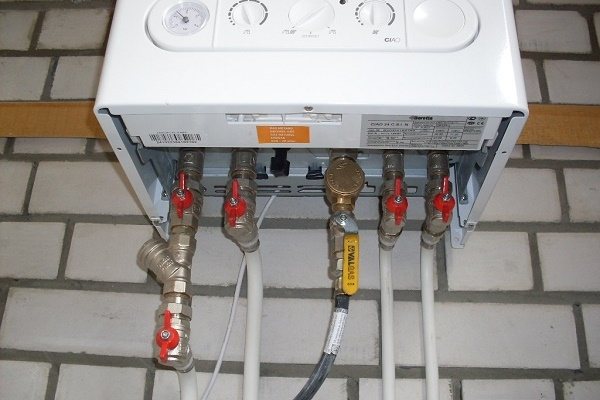 Welche vorbeugende Wartung sollte an einem Gaskessel durchgeführt werden?