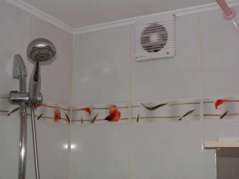 Bedømmelse af TOP 10 lydløse badeværelsesventilatorer med kontraventil