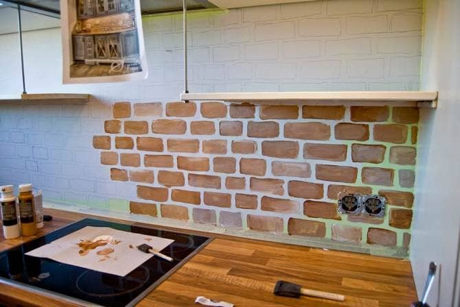 10 Möglichkeiten, eine schöne Imitation von Mauerwerk an der Wand zu machen