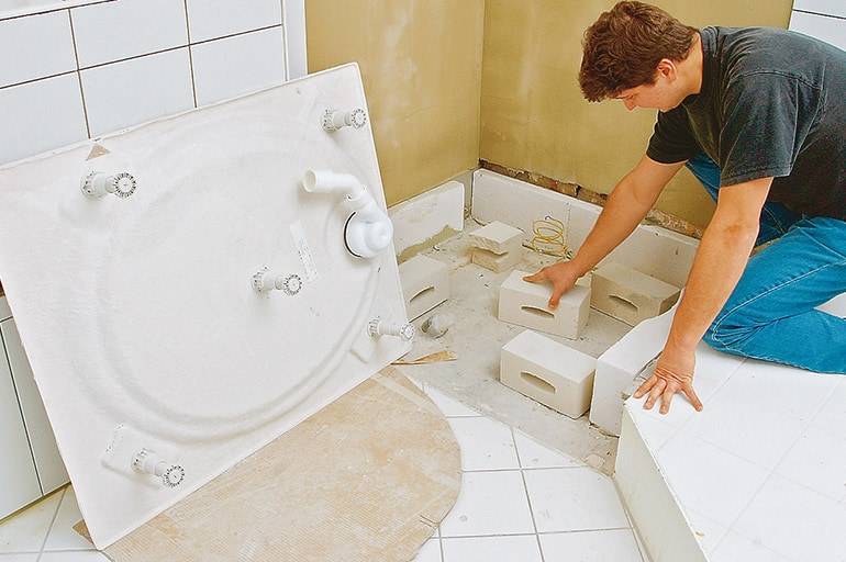 Installieren Sie einen Whirlpool mit Ihren eigenen Händen und verbinden Sie ihn mit der Kommunikation