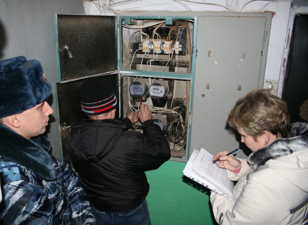 Russische Minenarbeiter haben Strom im Wert von Millionen Rubel gestohlen