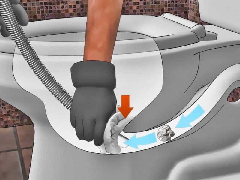So reinigen Sie eine verstopfte Toilette