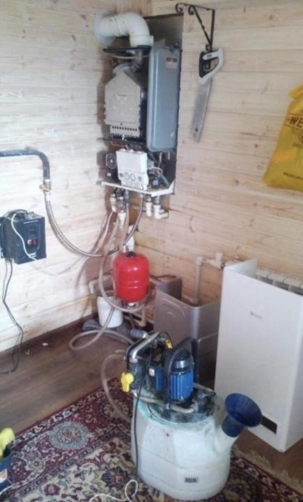 So reinigen Sie einen Gaswarmwasserbereiter zu Hause