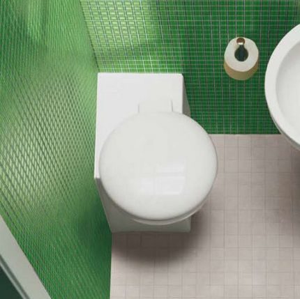 Hængende toilet: en moderigtig interiørdetalje