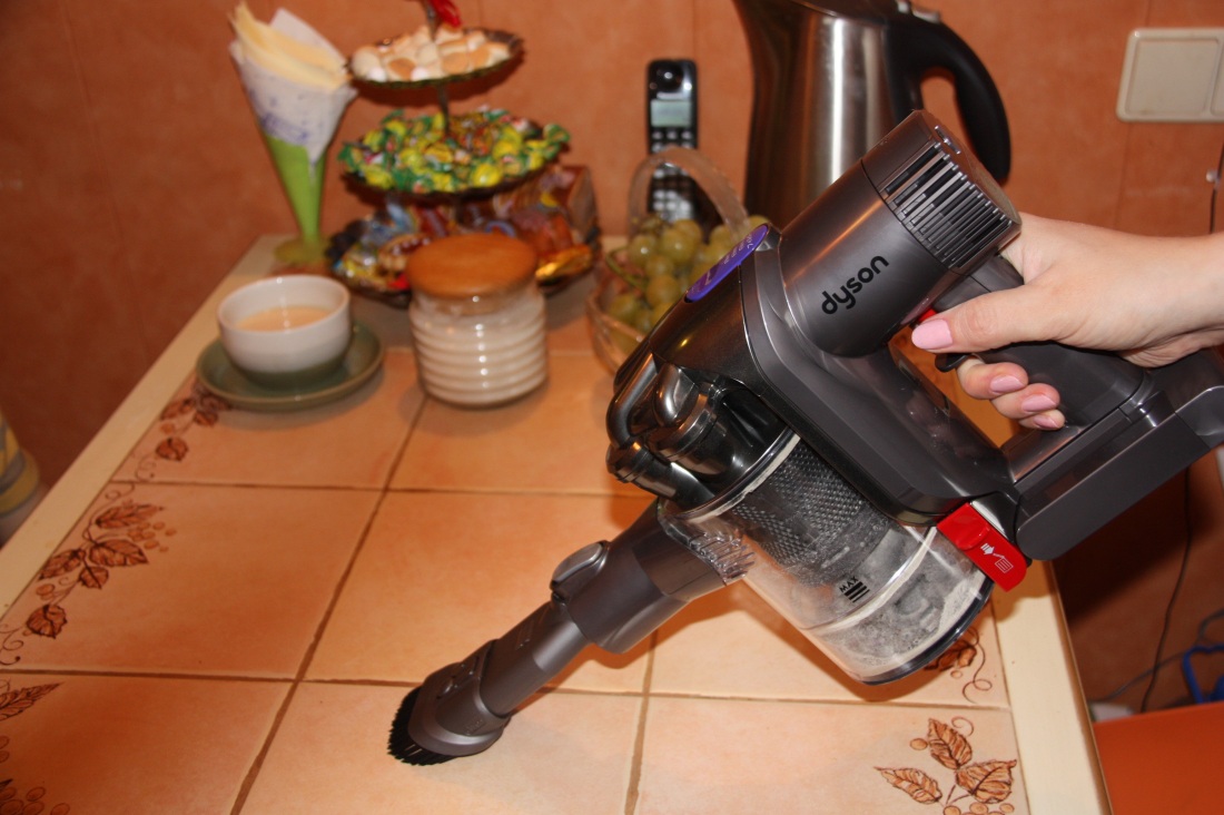 Dyson Handstaubsauger: Bewertung der Top 10 Modelle + Tipps zur Auswahl - Punkt j