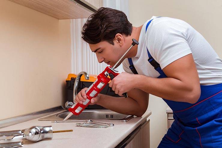 Hochtemperatur-Dichtstoff für Öfen: Anwendungsmerkmale + Top-5-Angebote