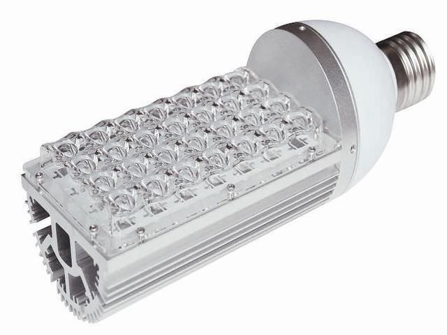 LED-lampe E40: enhed, egenskaber, omfang