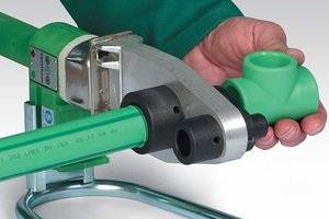 Schweißgerät für Polyethylenrohre: Welches ist besser zu kaufen und wie wird es richtig verwendet?