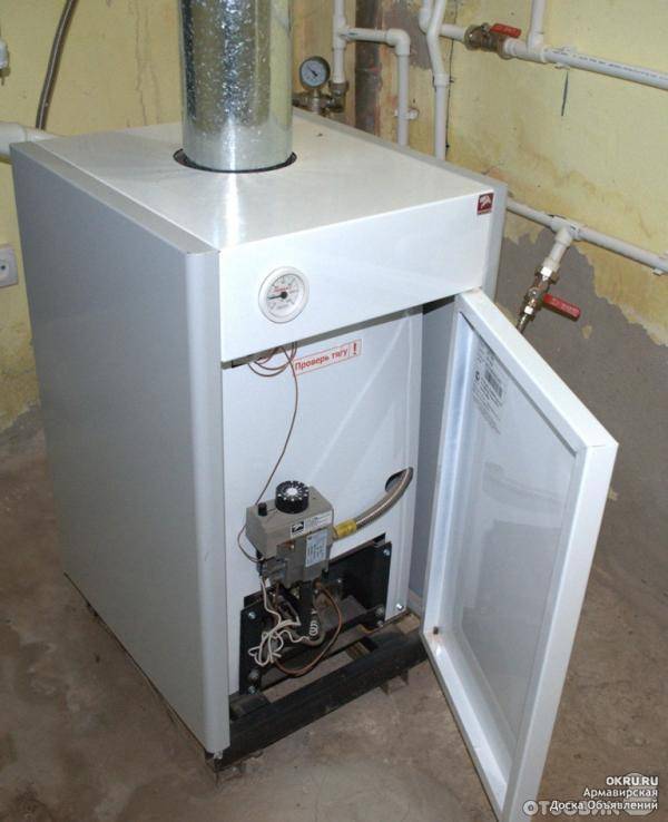 Vaillant Gastherme: Bedienungsanleitung, Wartung, Erstinbetriebnahme und Anschluss eines Raumthermostats