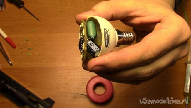 Erstellen Sie eine 220-Volt-LED-Lampe mit Ihren eigenen Händen: Anweisungen, Diagramme, Videos