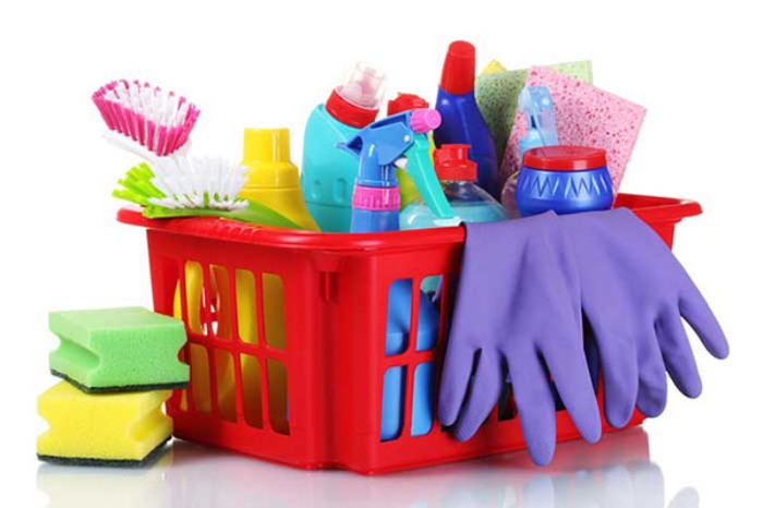 Sådan vasker du dit køleskab: oversigt over de bedste pleje- og rengøringsprodukter