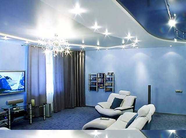 Armaturen im Badezimmer an der Decke: Typen, Platzierungsprinzipien, Installationsnuancen