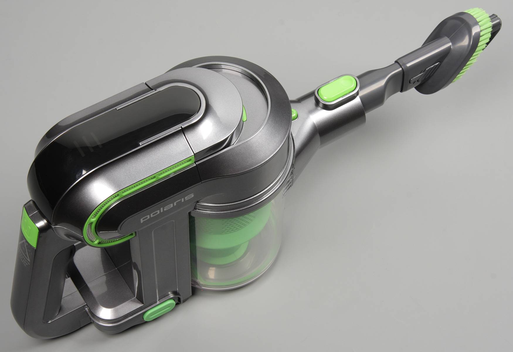 Roboter-Staubsauger Polaris pvcr 0726w mit einem Behälter für die Nassreinigung