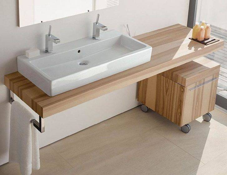Waschbecken mit Arbeitsplatten (95 Fotos): Leinwände für runde Guss- und Acrylschüsseln, wie man es selbst macht, Glas und Holz